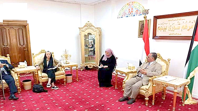 برلمانية بلغارية في صنعاء